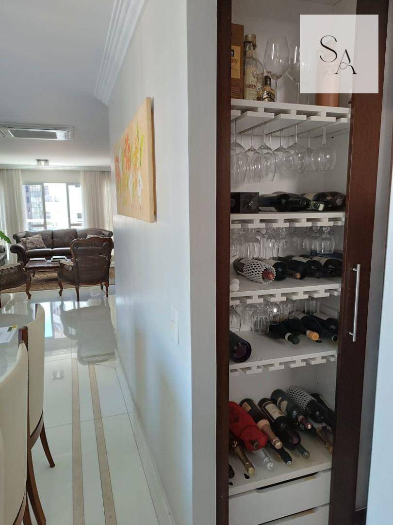 Apartamento à venda com 3 quartos, 215m² - Foto 16