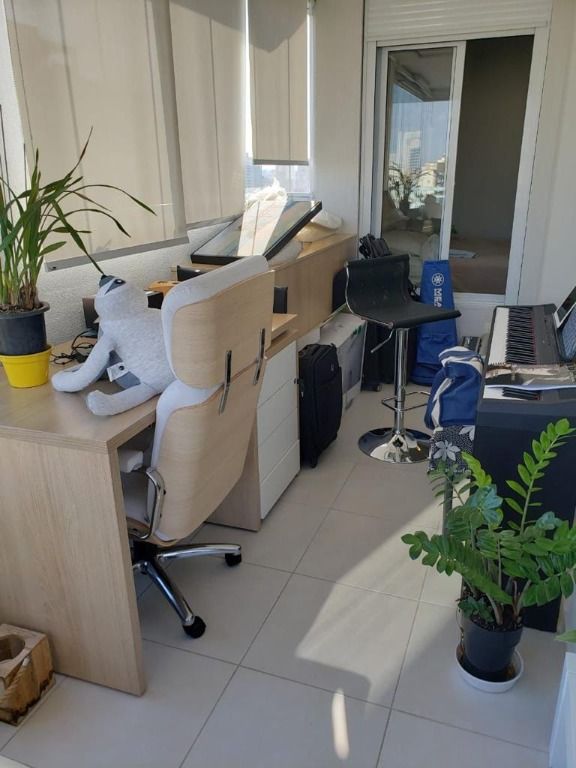 Apartamento à venda com 2 quartos, 70m² - Foto 4