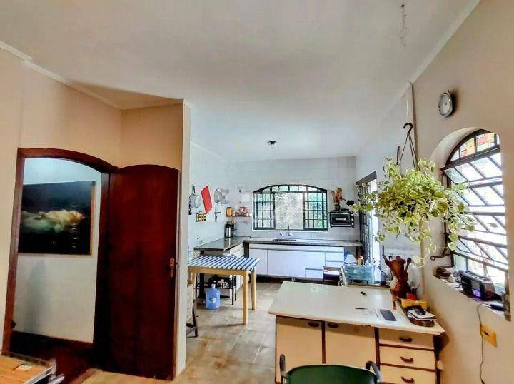 Casa à venda com 3 quartos, 188m² - Foto 5