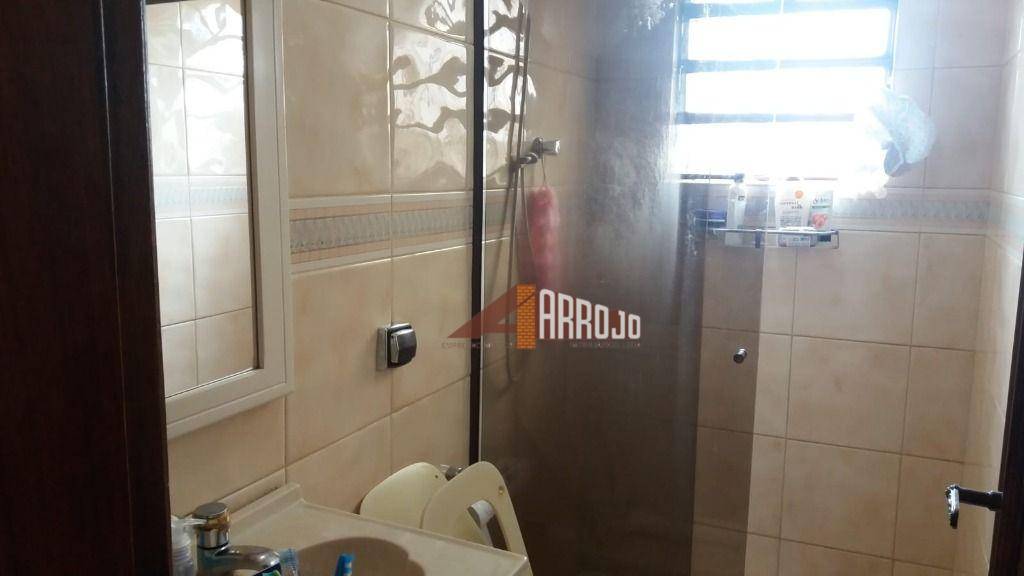 Sobrado à venda com 3 quartos, 211m² - Foto 25