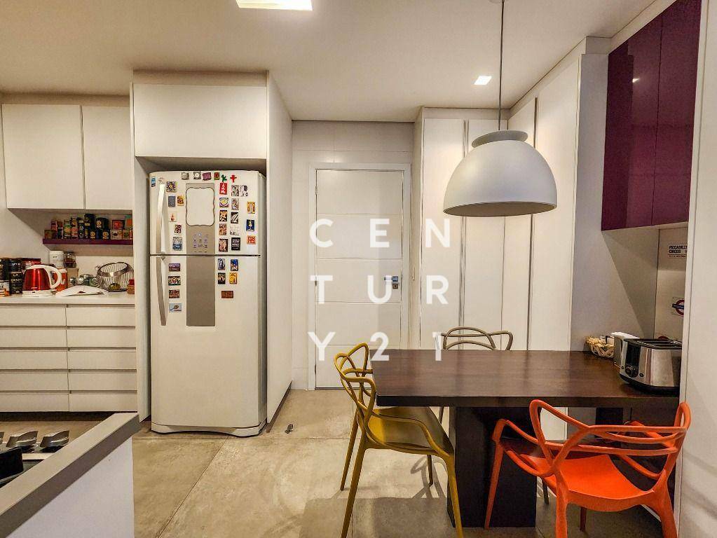 Apartamento à venda com 4 quartos, 226m² - Foto 23