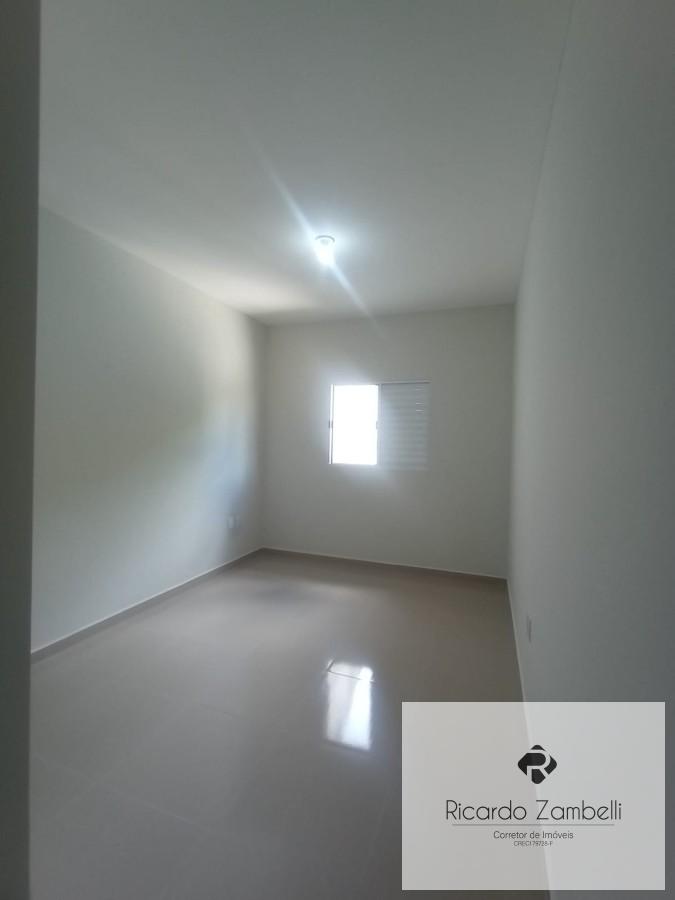 Casa à venda com 2 quartos, 100m² - Foto 5