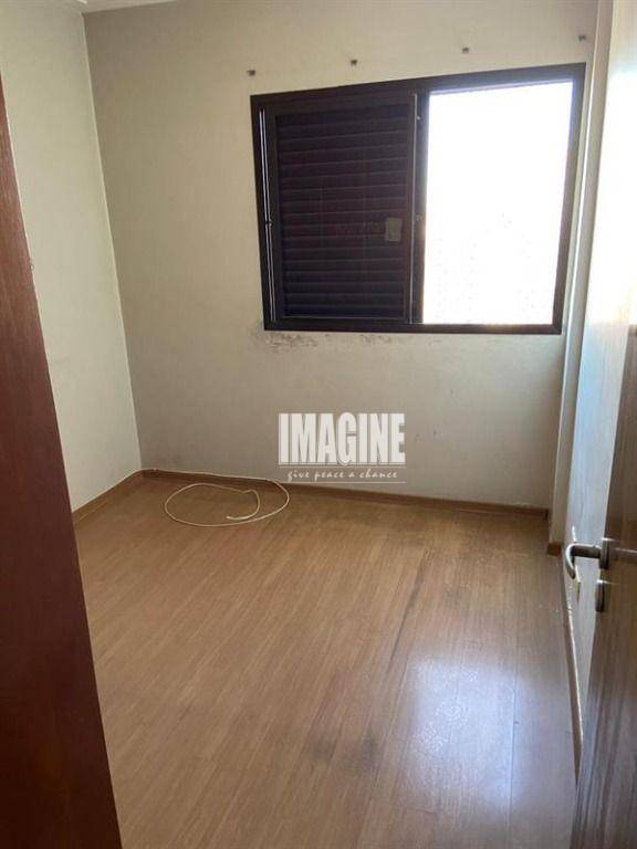 Apartamento à venda com 2 quartos, 87m² - Foto 10