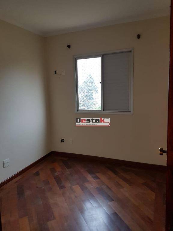 Apartamento à venda com 3 quartos, 98m² - Foto 15