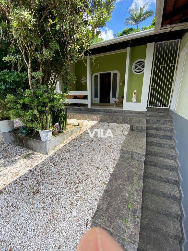 Casa à venda com 4 quartos, 219m² - Foto 3