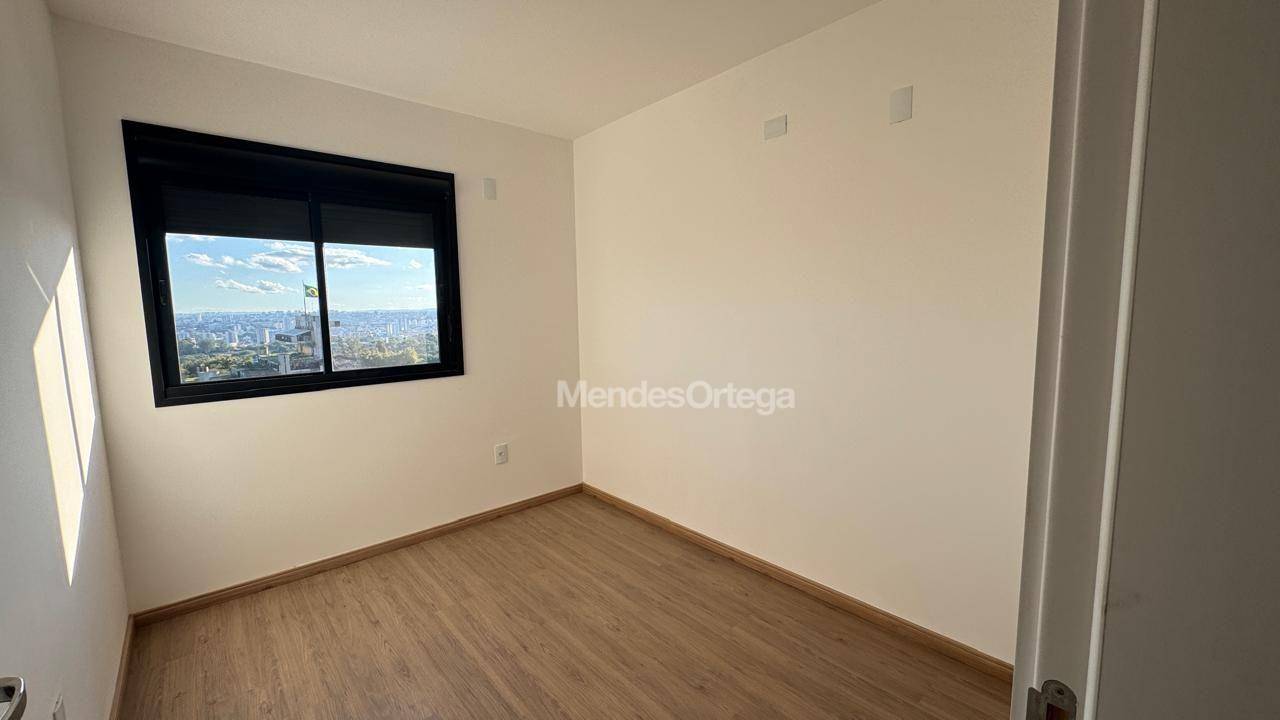Apartamento para alugar com 3 quartos, 91m² - Foto 12