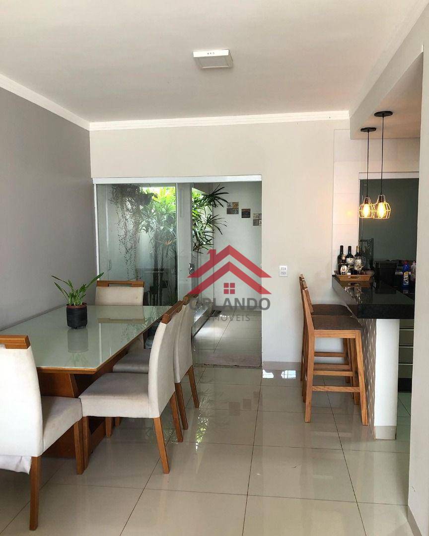 Sobrado à venda com 2 quartos, 70m² - Foto 1