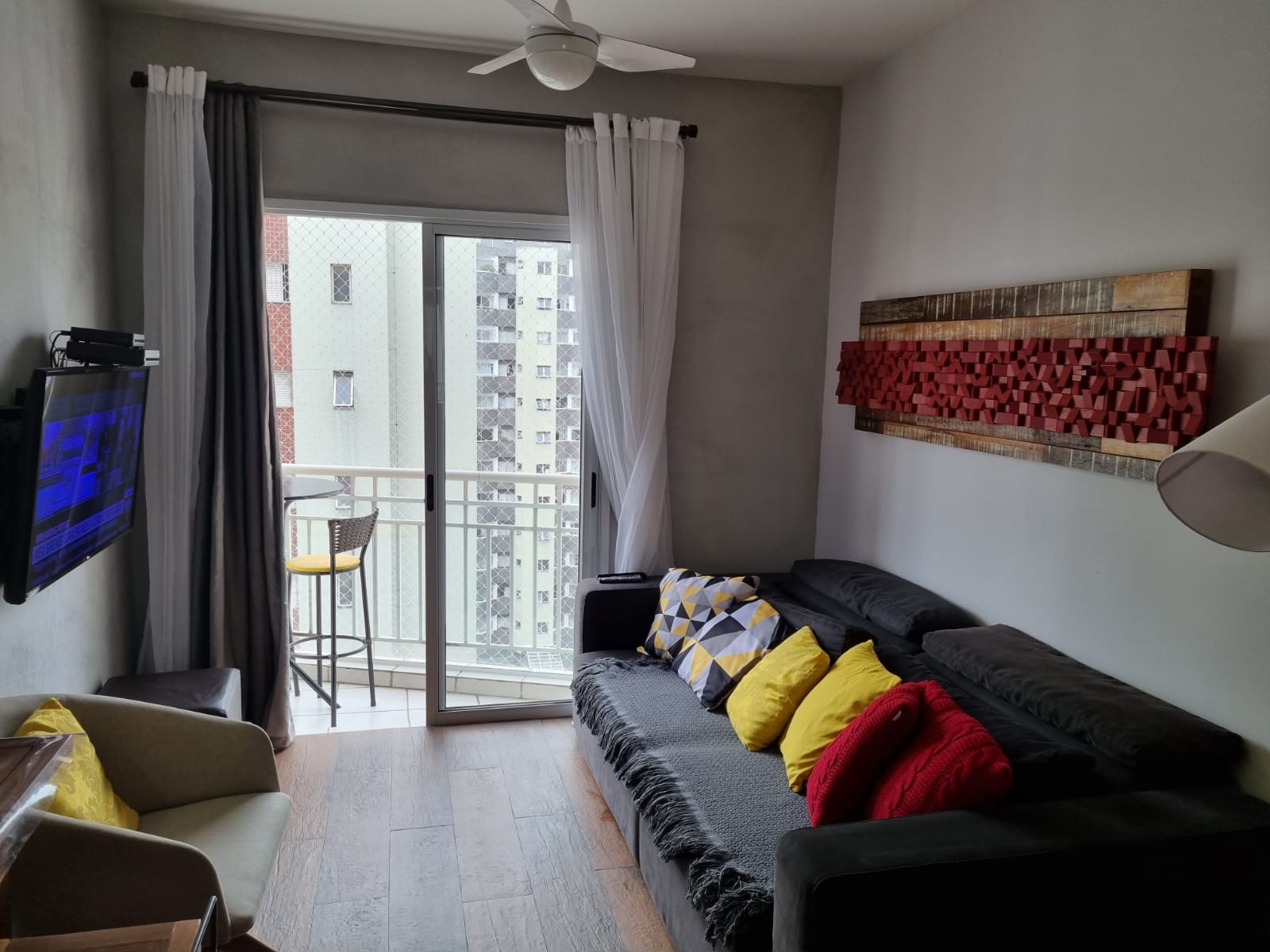 Apartamento à venda com 2 quartos, 55m² - Foto 1