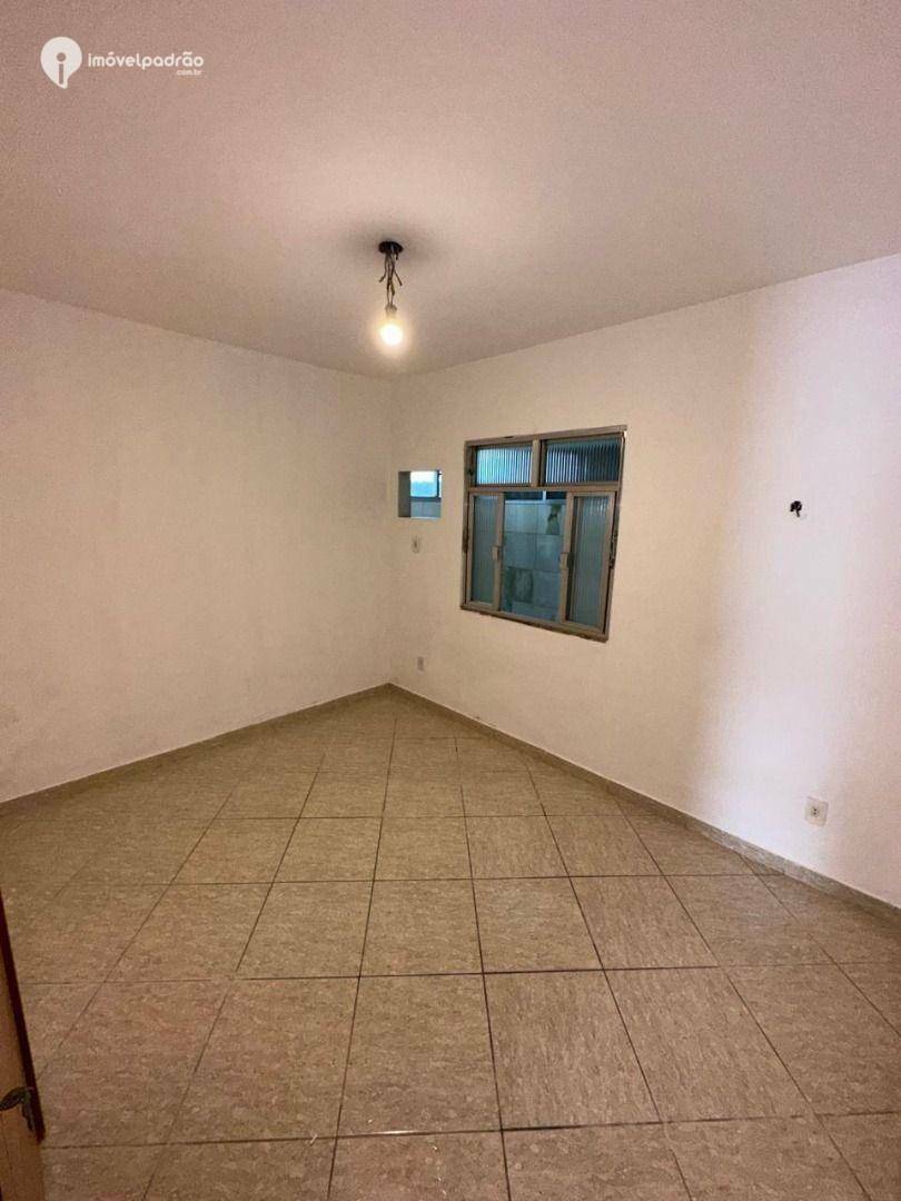 Casa à venda com 3 quartos, 150m² - Foto 12