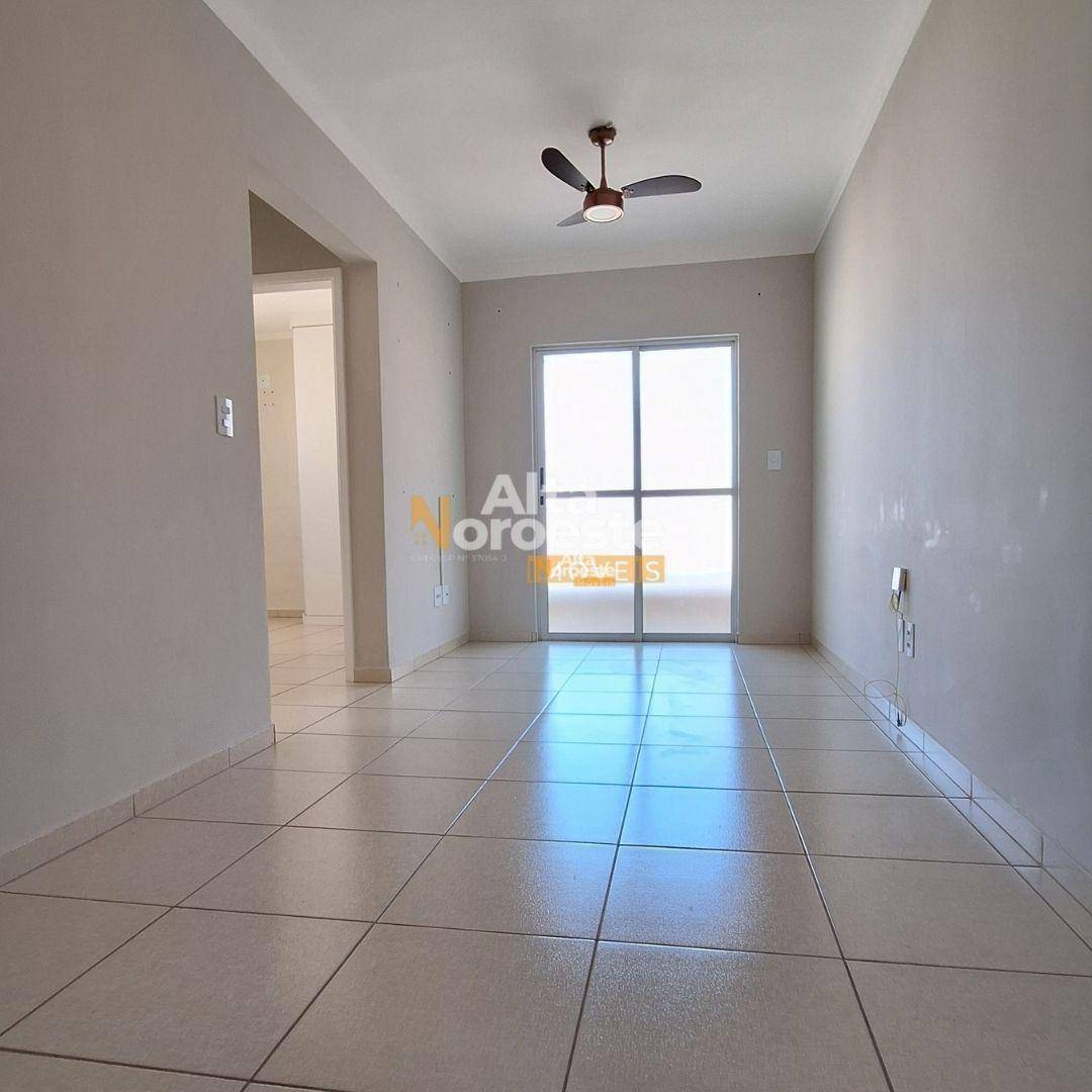 Apartamento para alugar com 2 quartos, 54m² - Foto 4