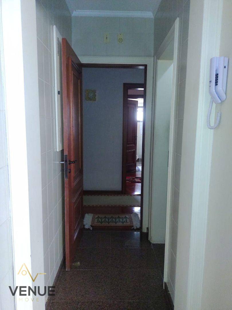 Apartamento à venda com 4 quartos, 188m² - Foto 25