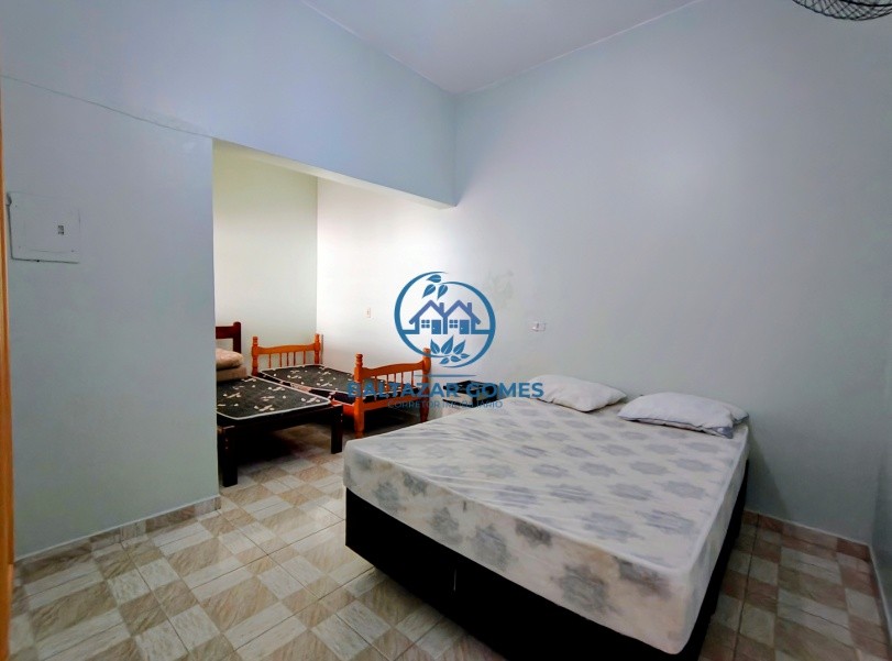 Casa à venda com 3 quartos, 300m² - Foto 14