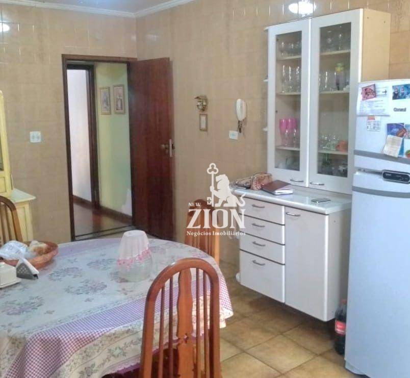 Sobrado à venda com 3 quartos, 208m² - Foto 8