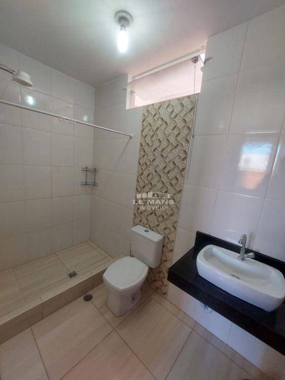 Casa à venda com 5 quartos, 240m² - Foto 16