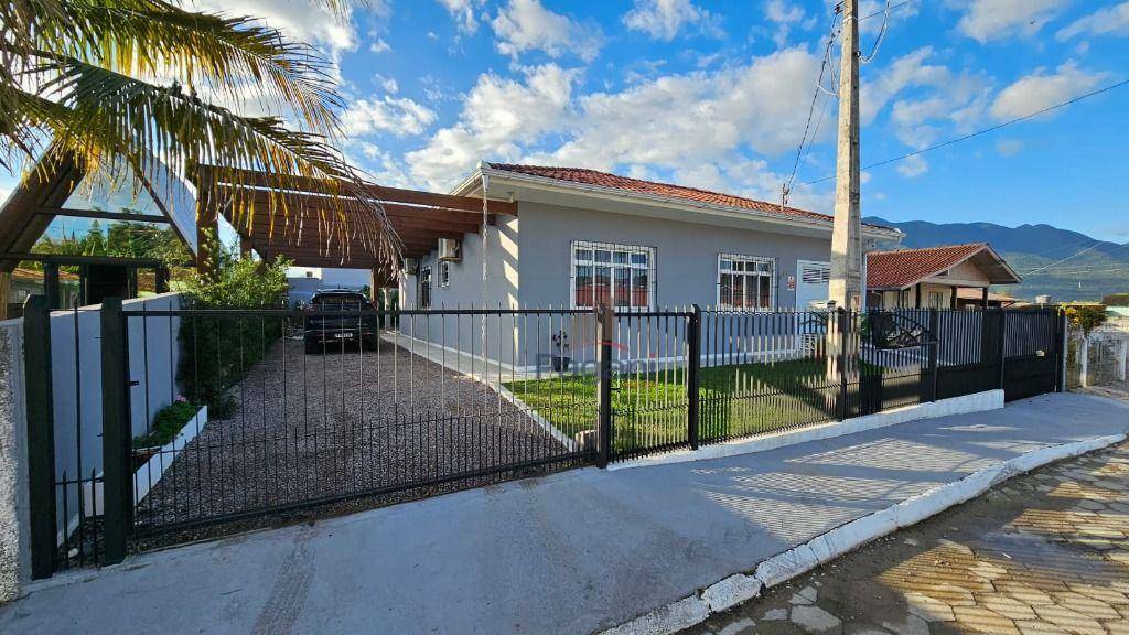 Casa, 3 quartos, 176 m² - Foto 1