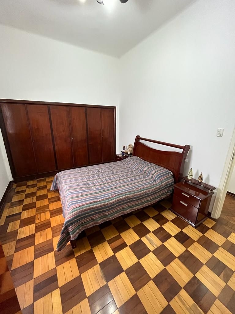 Casa à venda com 4 quartos, 270m² - Foto 16