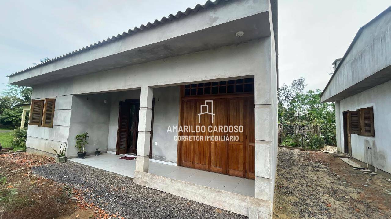 Casa à venda com 2 quartos, 110m² - Foto 2