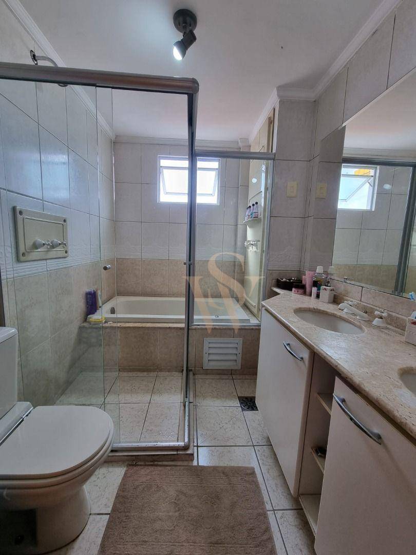 Apartamento à venda com 3 quartos, 174m² - Foto 9