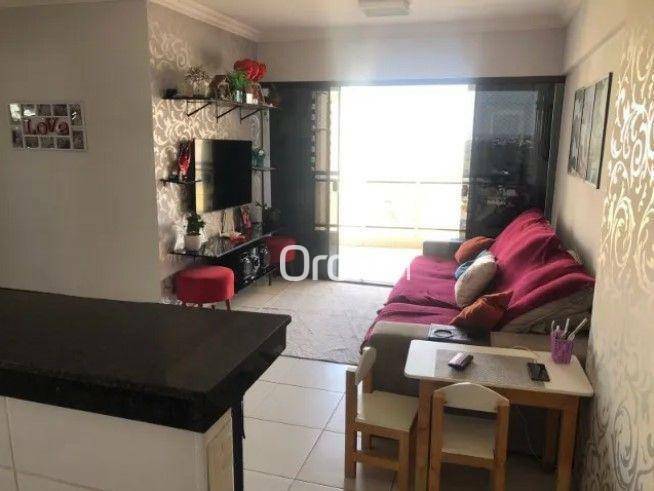 Apartamento à venda com 2 quartos, 70m² - Foto 2