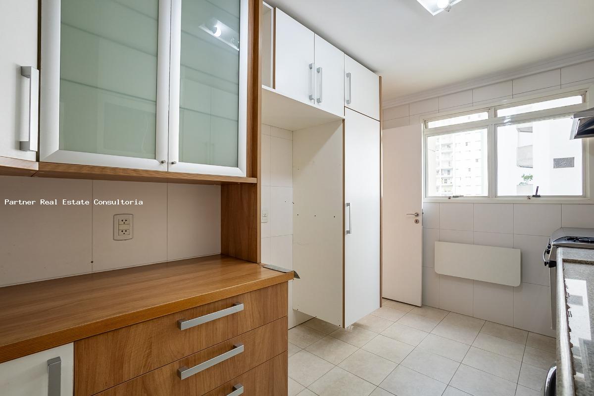 Apartamento à venda com 4 quartos, 198m² - Foto 10