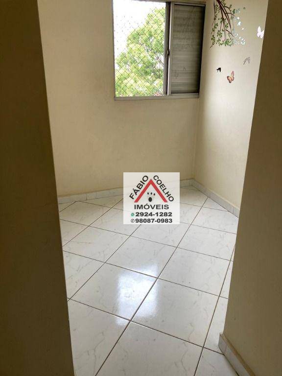 Apartamento à venda com 3 quartos, 78m² - Foto 3