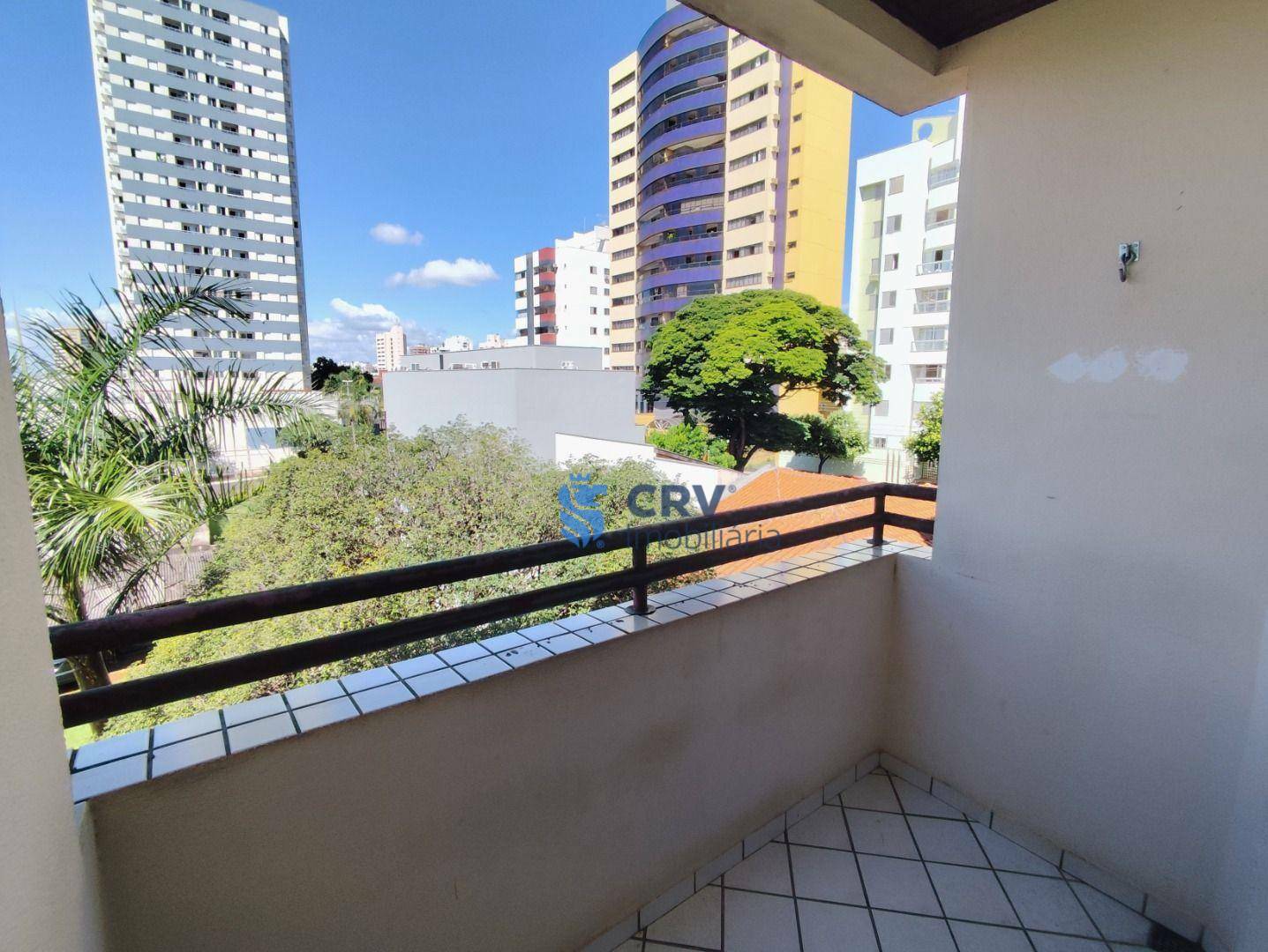 Apartamento para alugar com 2 quartos, 95m² - Foto 3