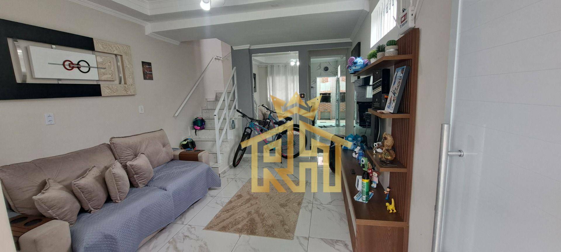 Sobrado à venda com 2 quartos, 80m² - Foto 1