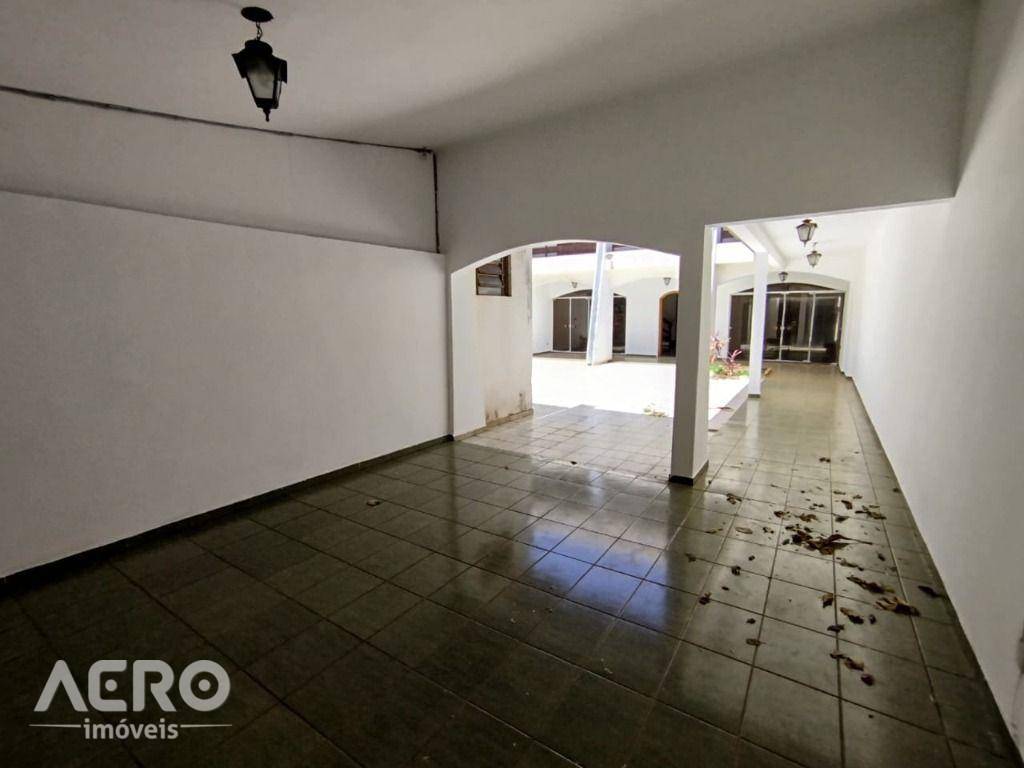Casa, 6 quartos, 350 m² - Foto 2