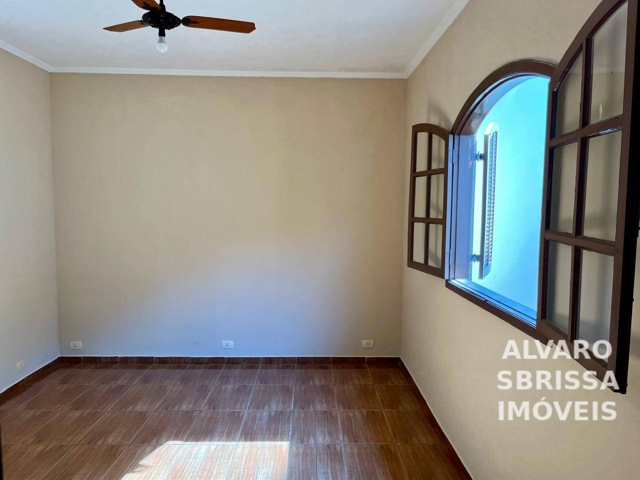 Casa à venda com 4 quartos, 246m² - Foto 18