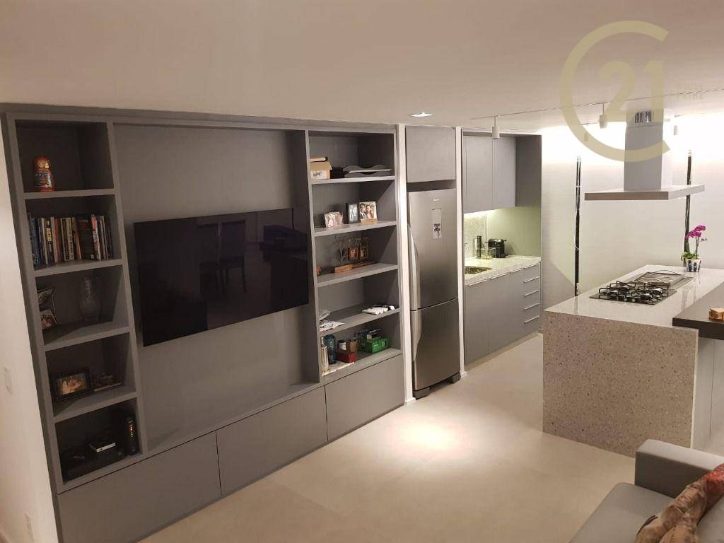 Apartamento à venda com 3 quartos, 96m² - Foto 2