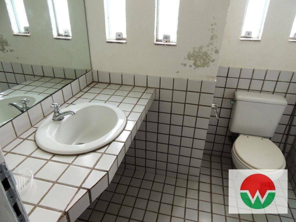 Casa à venda com 4 quartos, 300m² - Foto 6