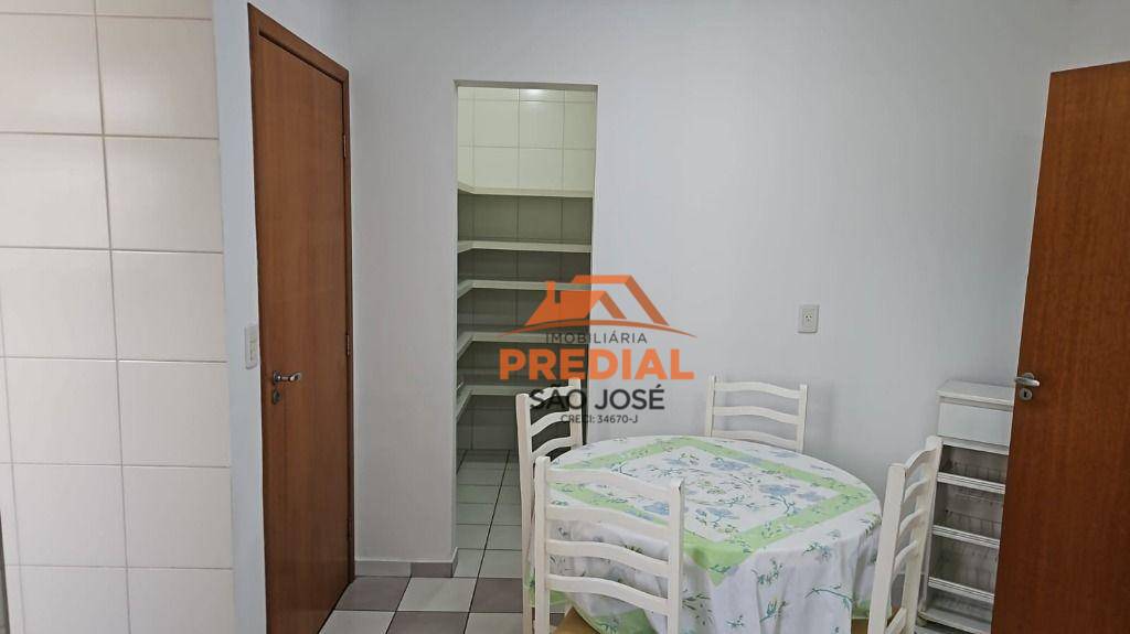 Apartamento à venda com 3 quartos, 125m² - Foto 7