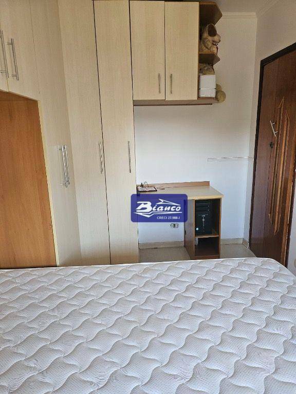 Apartamento à venda com 2 quartos, 62m² - Foto 31