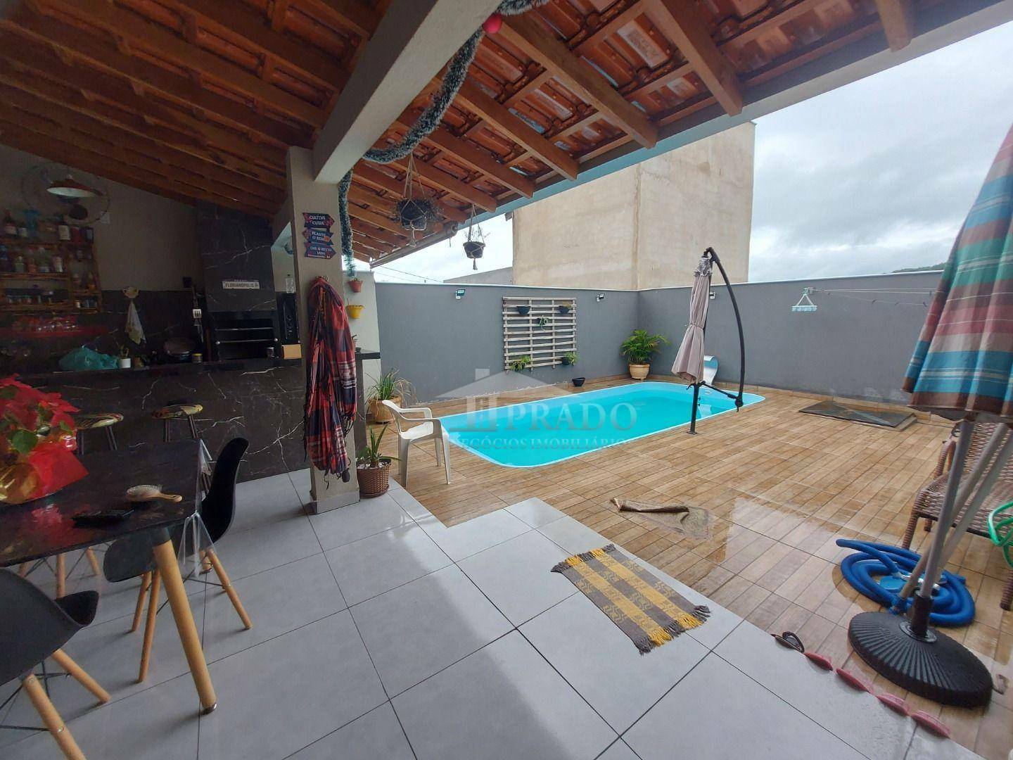 Casa à venda com 3 quartos, 200m² - Foto 18