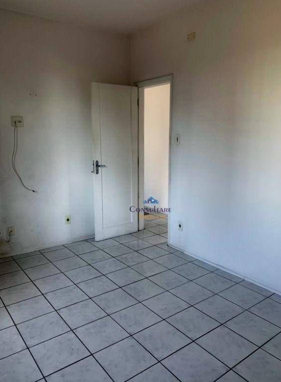 Apartamento à venda com 2 quartos, 68m² - Foto 9