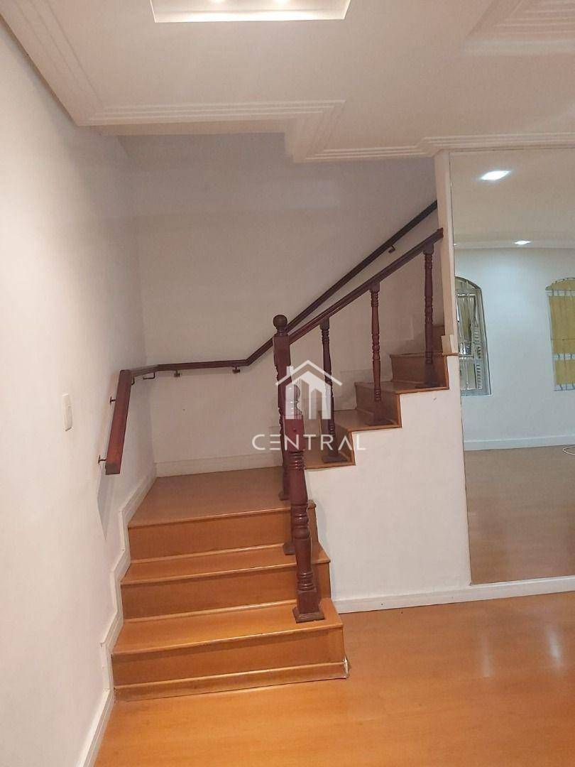 Sobrado para alugar com 3 quartos, 263m² - Foto 13