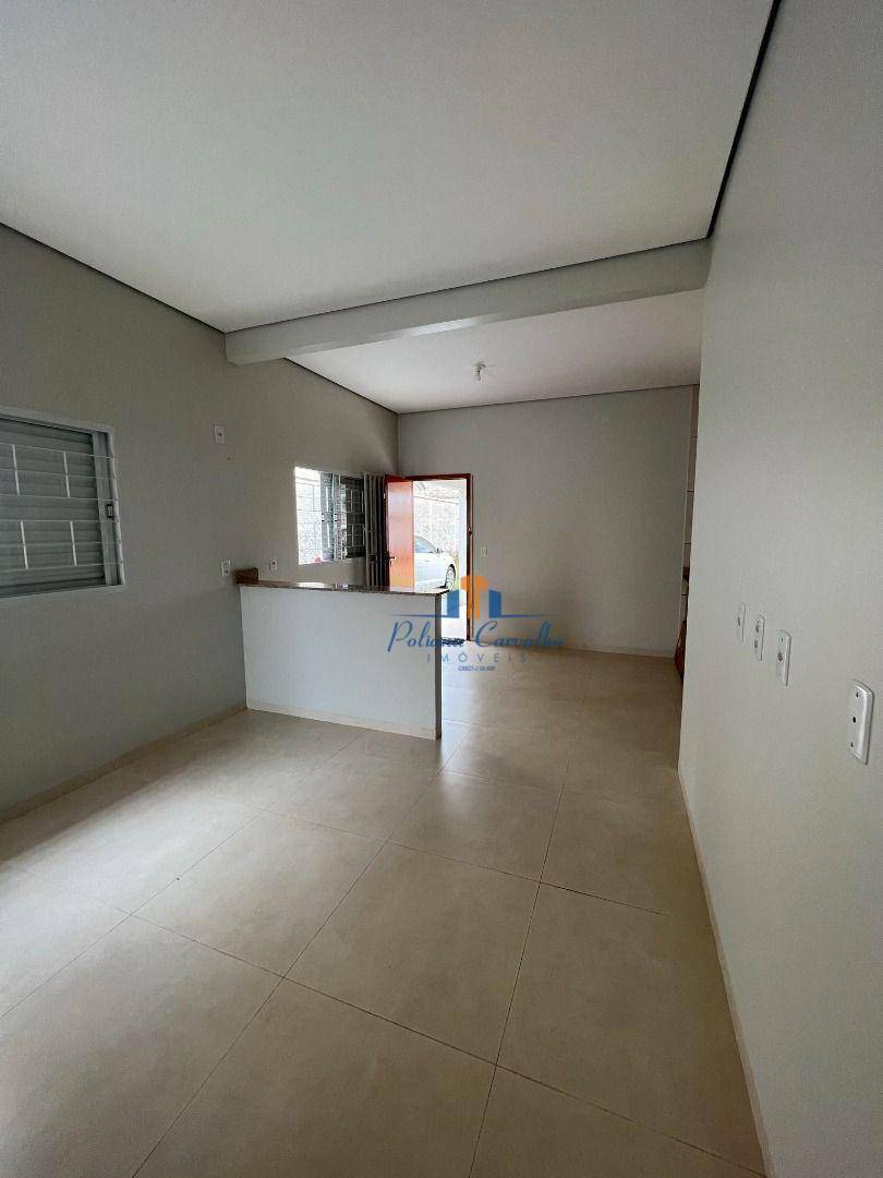 Casa à venda com 3 quartos, 131m² - Foto 3