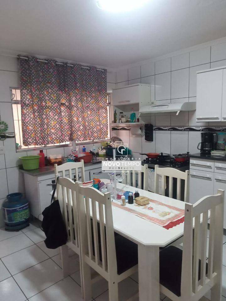 Casa à venda com 4 quartos, 160m² - Foto 22