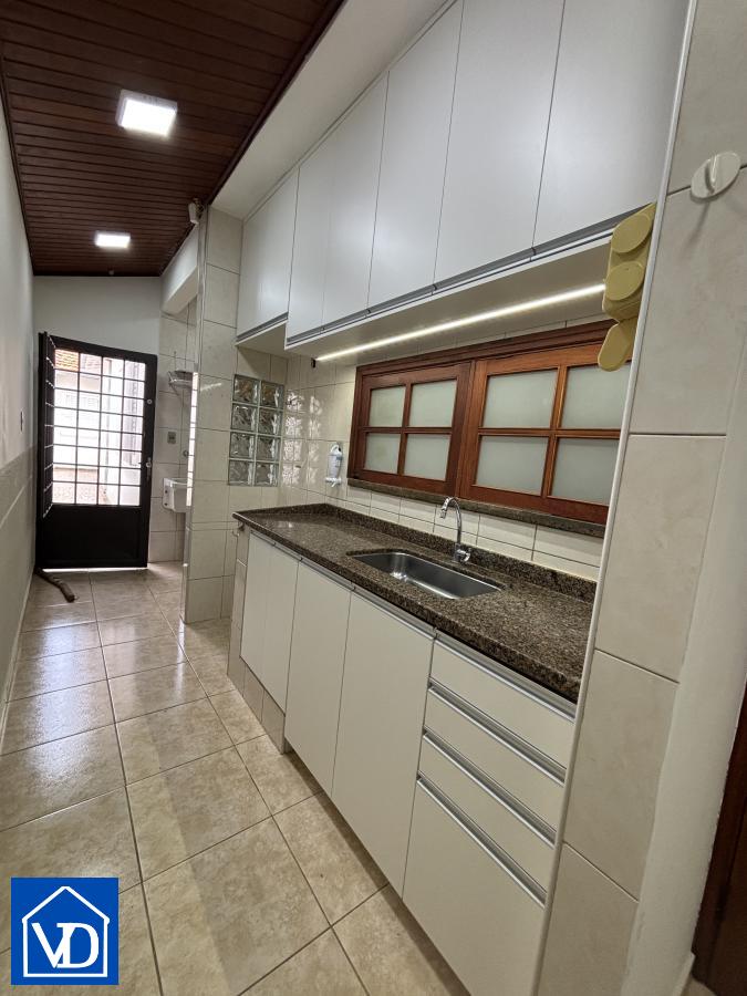 Casa para alugar com 3 quartos, 109m² - Foto 11