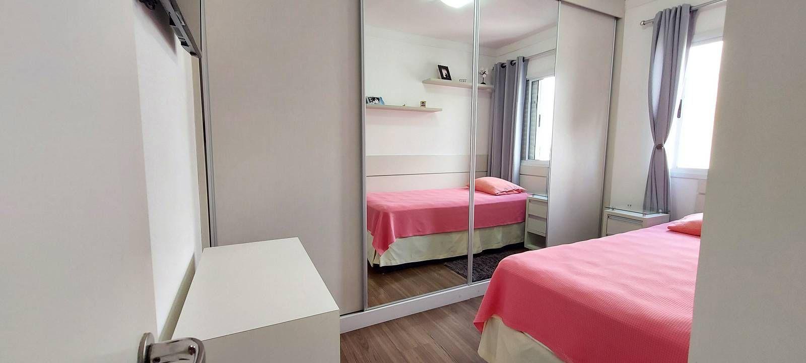 Apartamento à venda com 2 quartos, 70m² - Foto 13