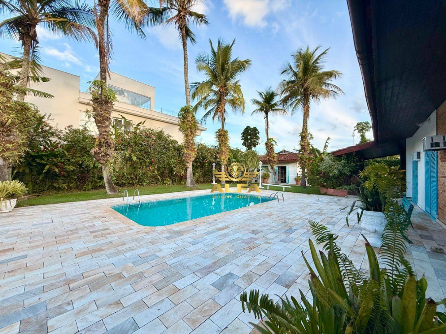 Casa à venda com 6 quartos, 311m² - Foto 42