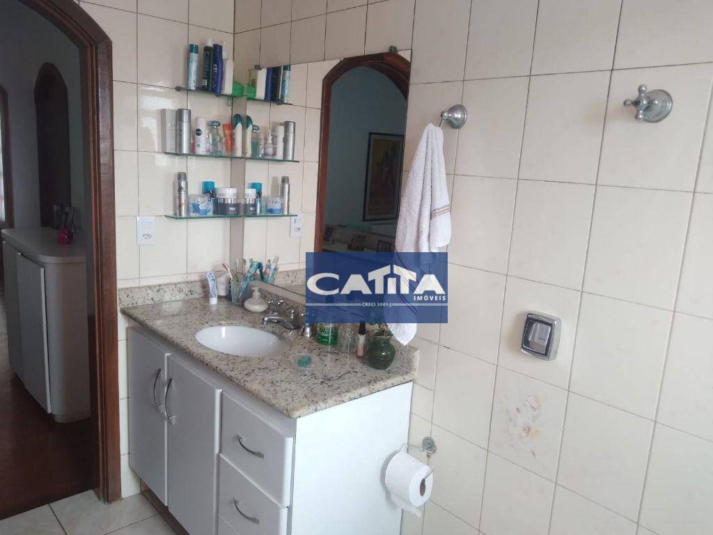 Sobrado à venda com 4 quartos, 240m² - Foto 27