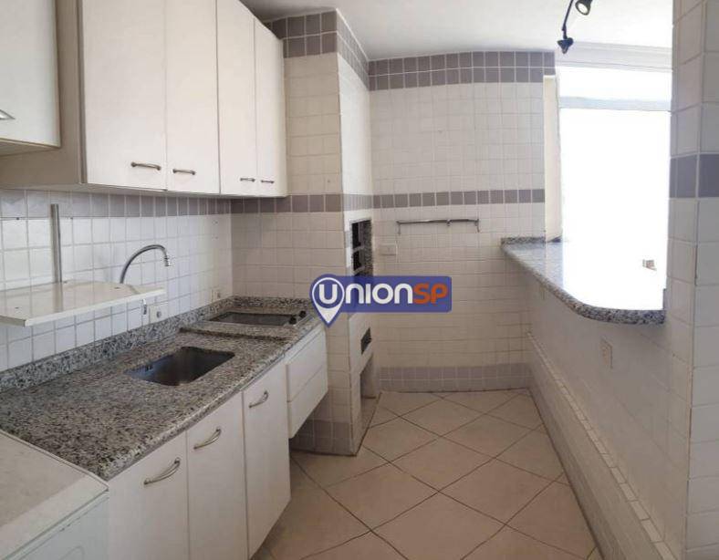 Apartamento à venda com 3 quartos, 137m² - Foto 11