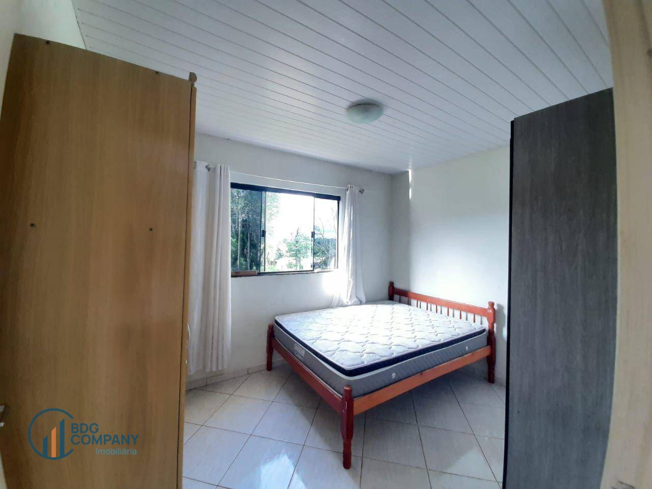 Casa à venda com 2 quartos, 63m² - Foto 5