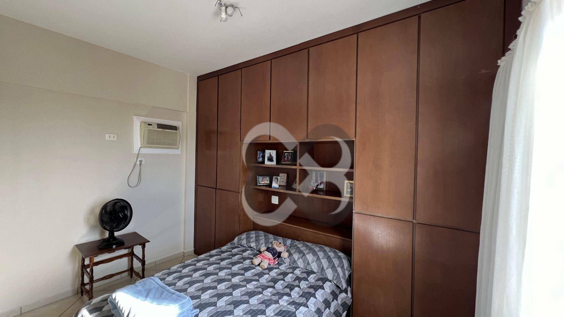 Apartamento à venda com 3 quartos, 168m² - Foto 12