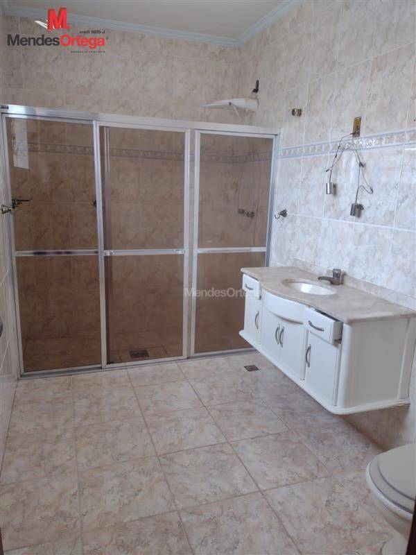 Casa à venda com 3 quartos, 200m² - Foto 3