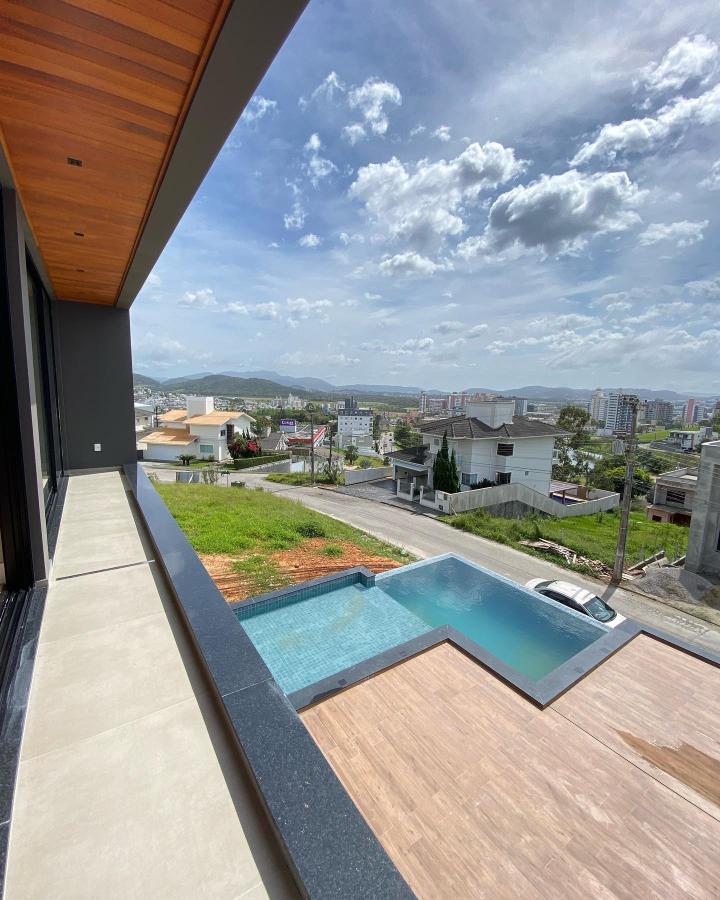 Casa à venda com 3 quartos, 420m² - Foto 5