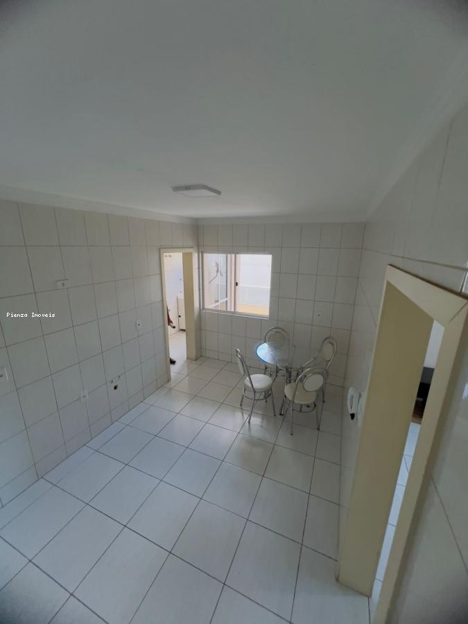 Apartamento à venda com 2 quartos, 71m² - Foto 8