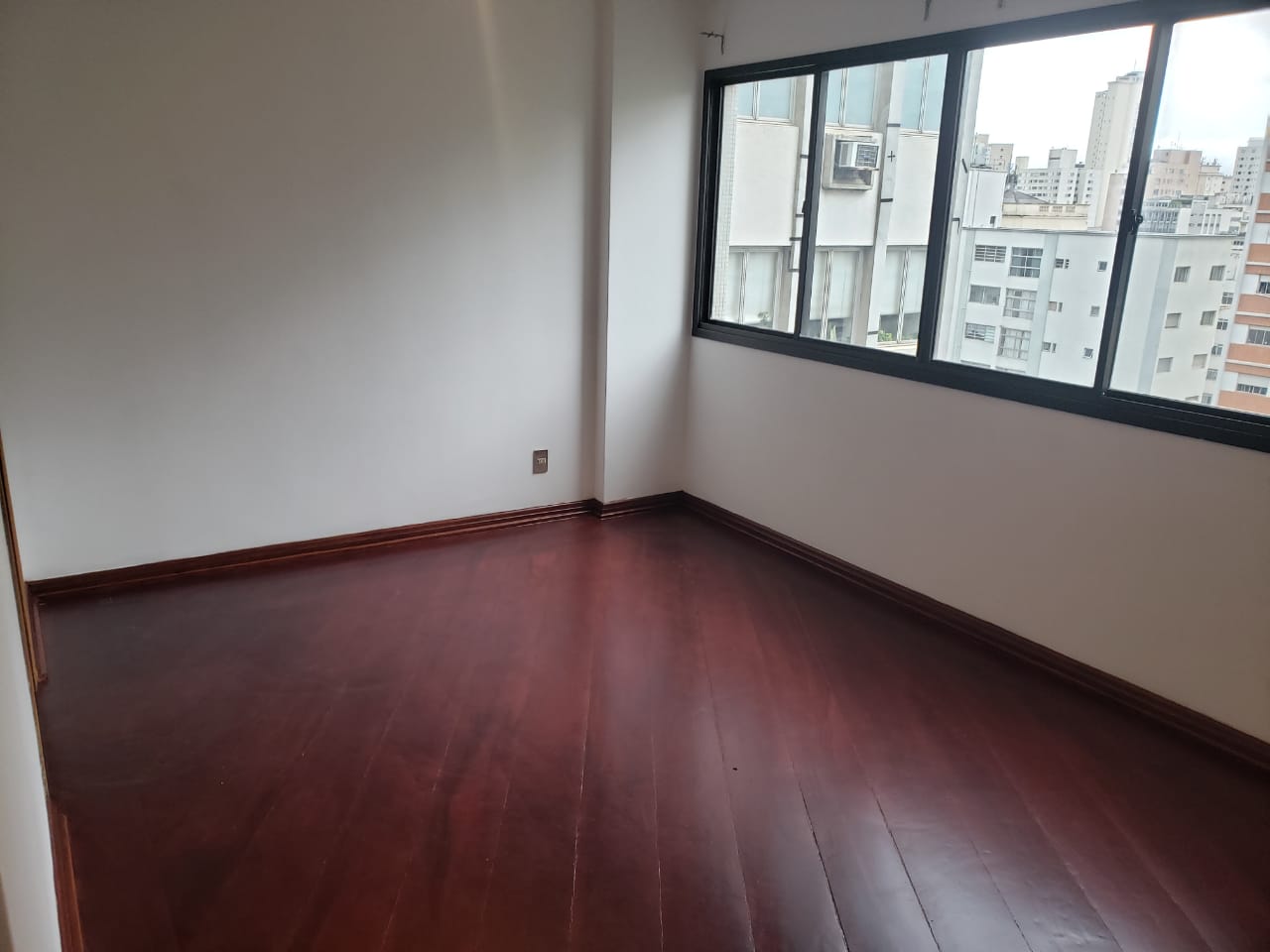 Apartamento à venda com 4 quartos, 160m² - Foto 8