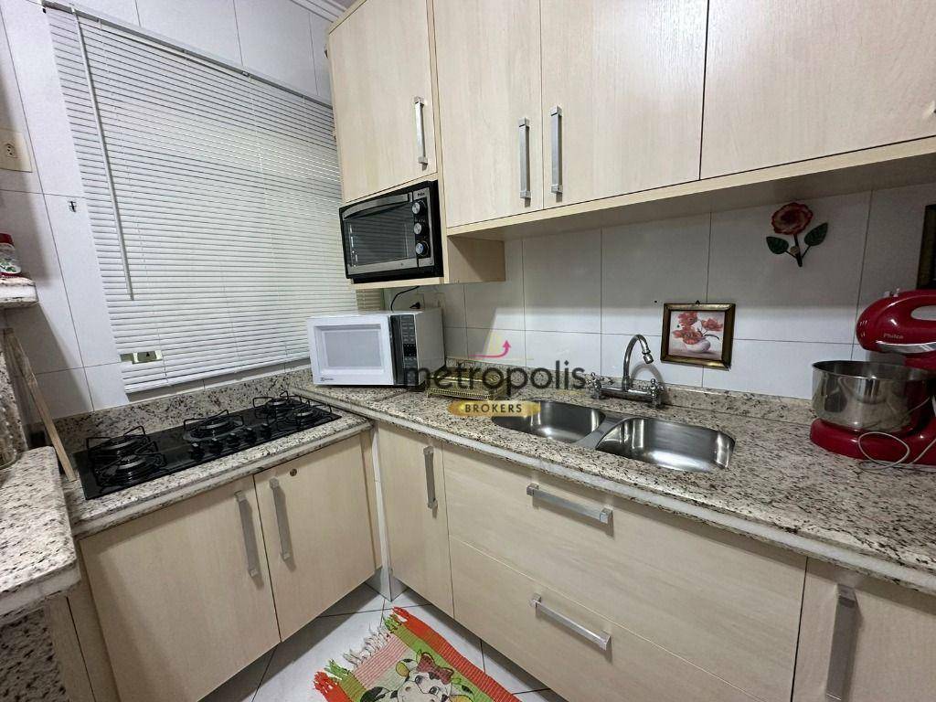 Sobrado à venda com 3 quartos, 220m² - Foto 33